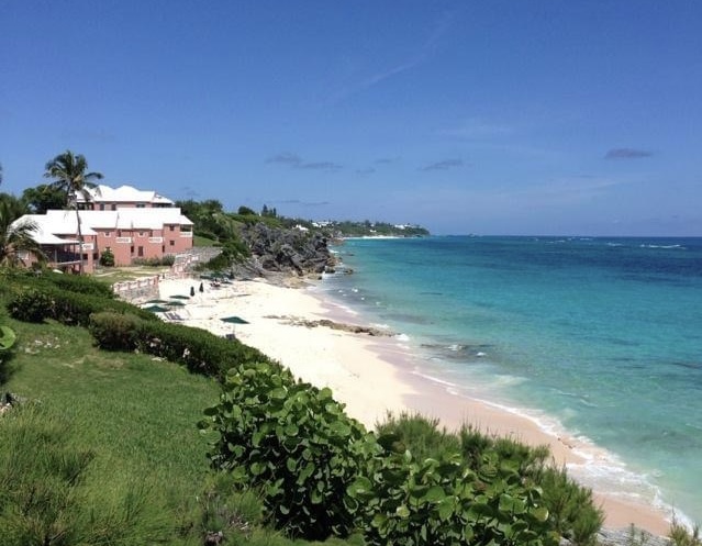 Bermuda pink beach